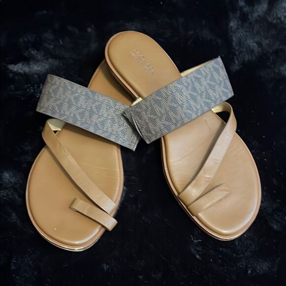 Michael Kors Pratt Logo Leather Sandals - Picture 1 of 8